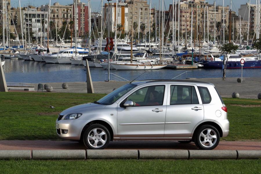  Mazda2 2002 года  (фото 106 из 113)